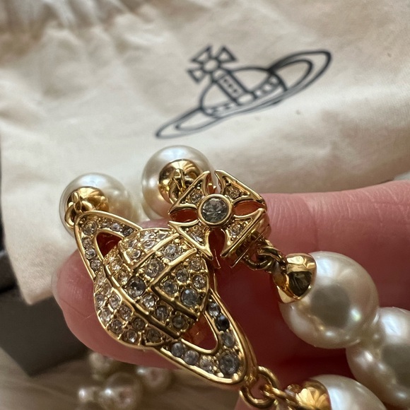 Vivienne Westwood Graziella Faux Pearl and crystal Choker Necklace - Picture 3 of 9